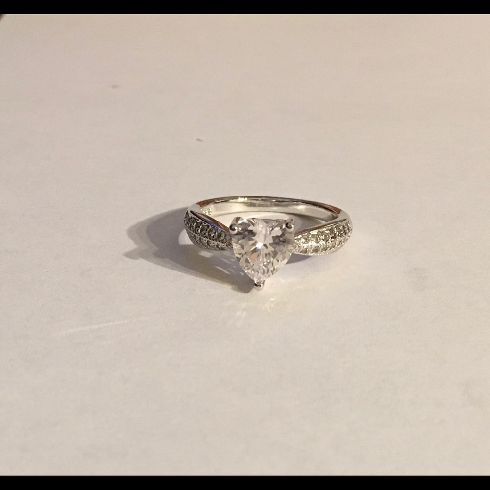 Heart shaped one carat ring
